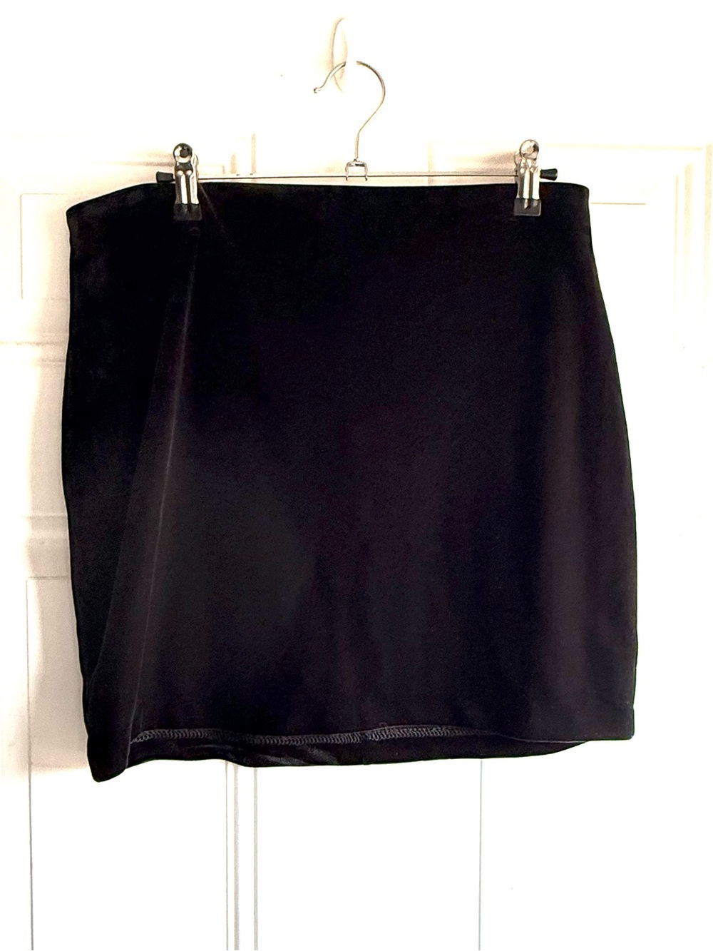 Y2K Express Black Velvet Mini Skirt